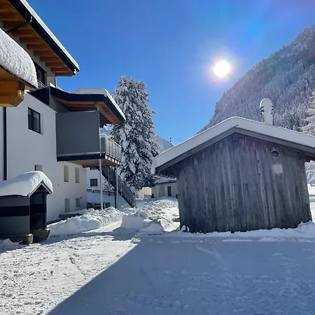 Apart Luibisblick Sankt Leonhard im Pitztal Exterior photo